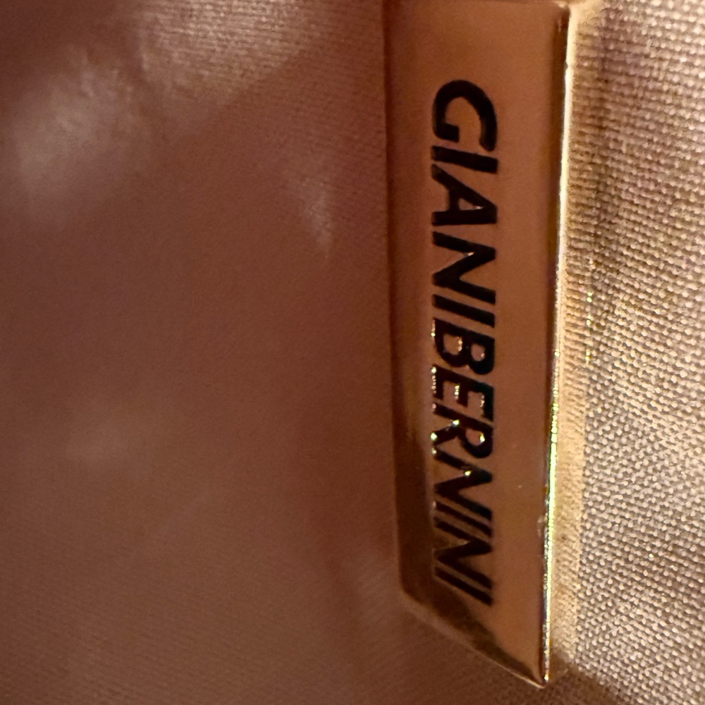 Gianni Bernini Stylish Tan and Cream Women's straw purse - Picture 8 of 14